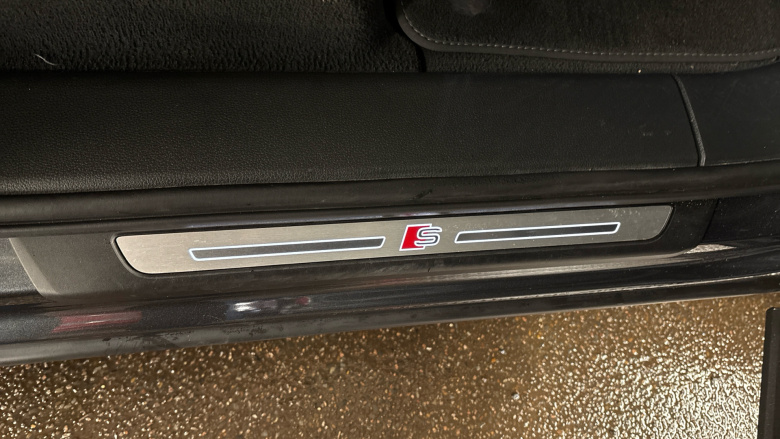 Audi Q7 50 TDI Quattro Black Edition 5dr Tiptronic Diesel Estate